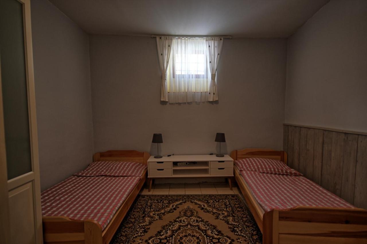 Hostel Skautsky Dom Banská Štiavnica Zewnętrze zdjęcie